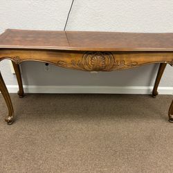 Art/Table