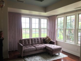 Drapes curtains