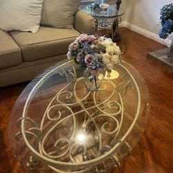 Coffee Table And Side Table 