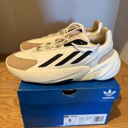 Adidas Ozelia Boys Shoes Size 5