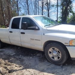 04 dodge ram 2500 partes bad engine obver hit motor hemi 5.7 sobre calentado