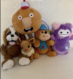 Lot Of 5PC Custom Plush Toys Box