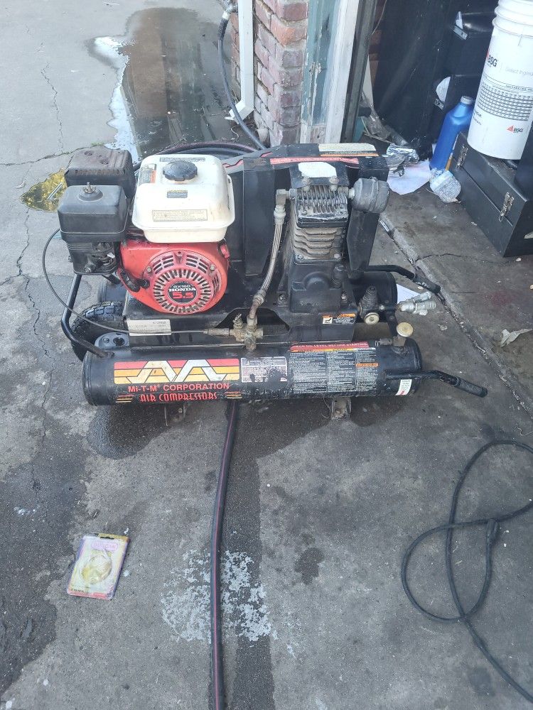 Mi-T-M AM2- 8G Two Stage Gas Air Compressor