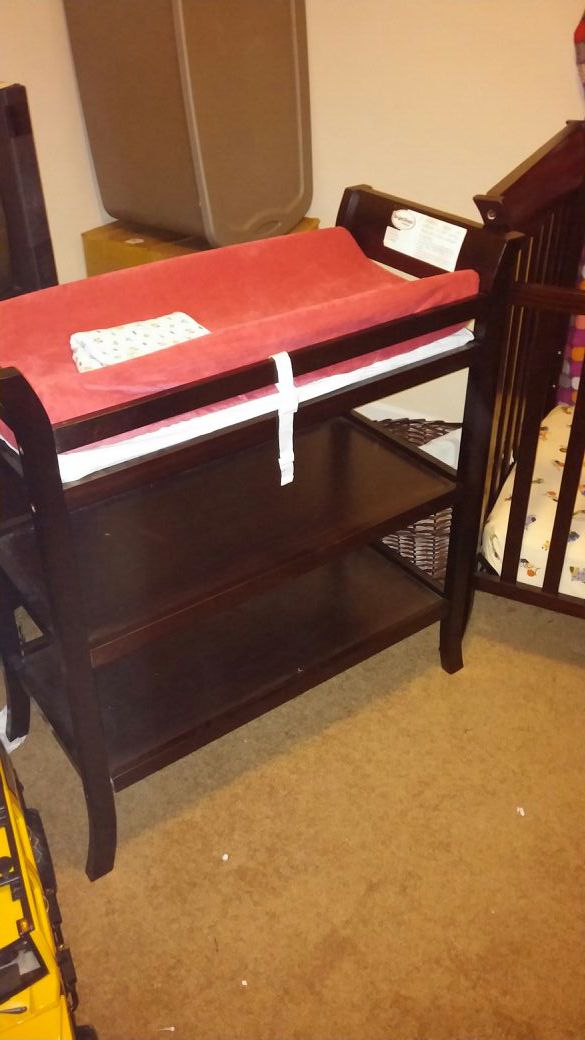 Changing table with extra storage space