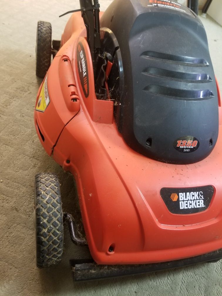 Black and decker 1350 best sale lawn mower