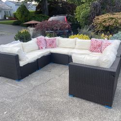 OUTDOOR 8 PIECE MODULAR FURNITURE SET BRAND NEW OUT OF BOX!!!