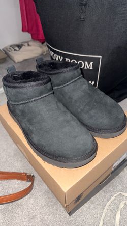 UGG Classic Ultra Mini Boots Black