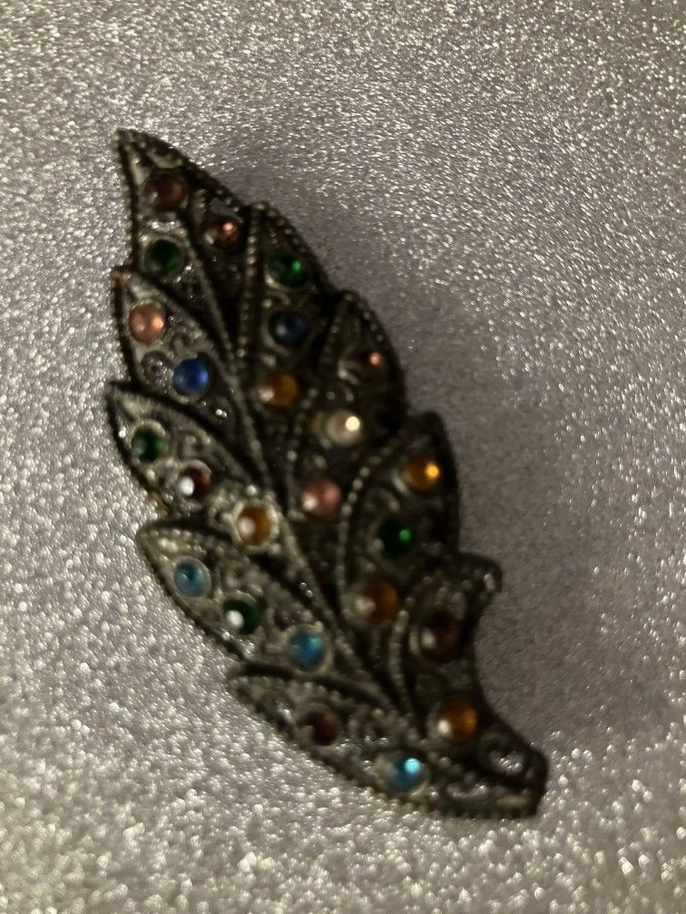 Vintage Silver Tone Filigree Leaf with Multicolored Rhinestones Brooch