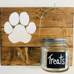 Leash and treat holder- dog or cat