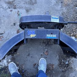 Reese Fifth Wheel Hitch 16k Lb