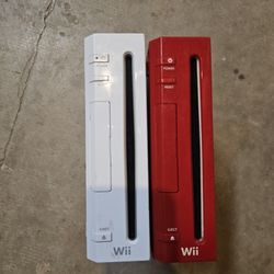 2 Nintendo Wii Consoles 