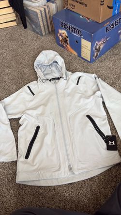 Under Armour jacket (M)