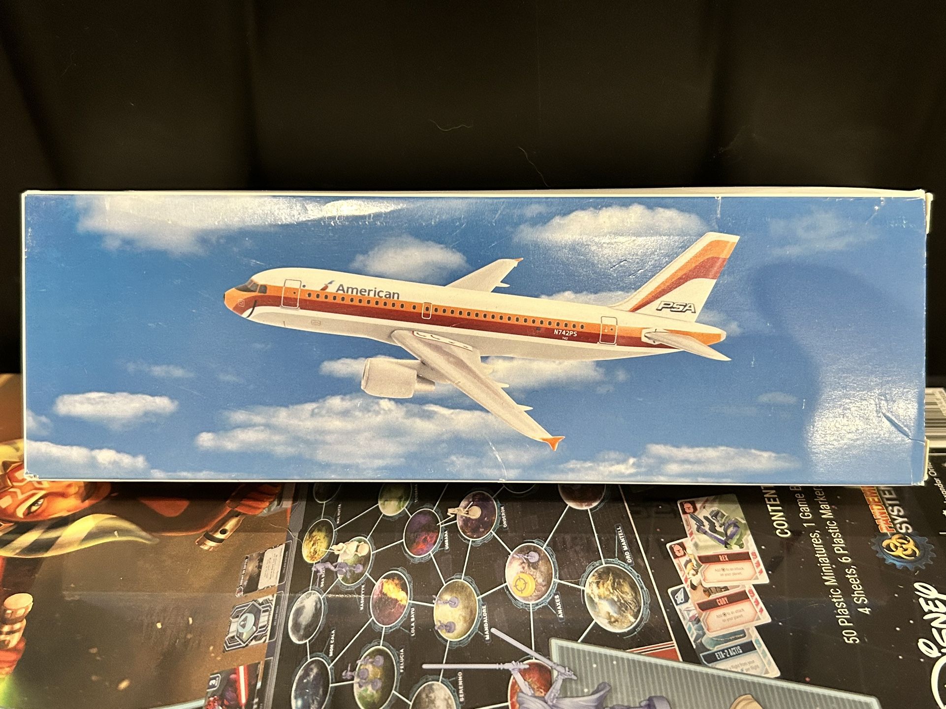 American Airlines PSA Miniature Airplane Scale 1:200