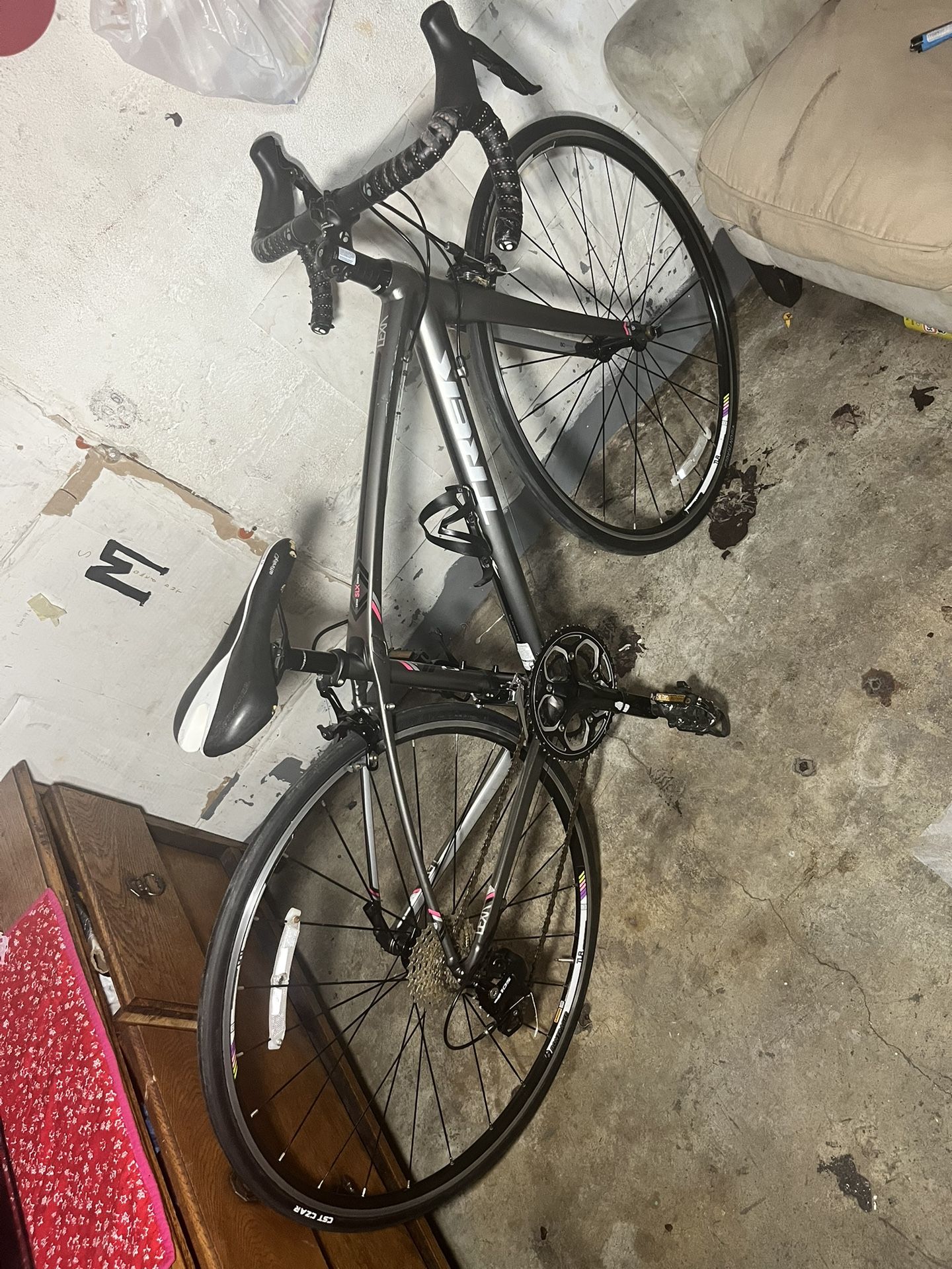 Trek Road Bike “Carbon Fiber”