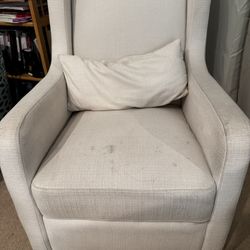Nursery Rocking Chair With Ottoman
