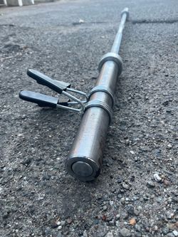7ft Olympic Barbell with Spring Collars