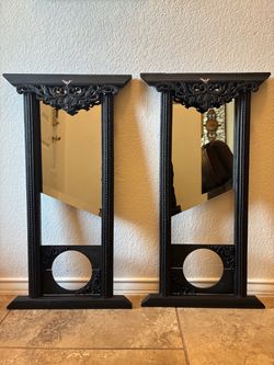 Guillotine accent mirrors