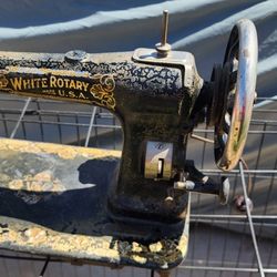White Rotary Sewing Machine
