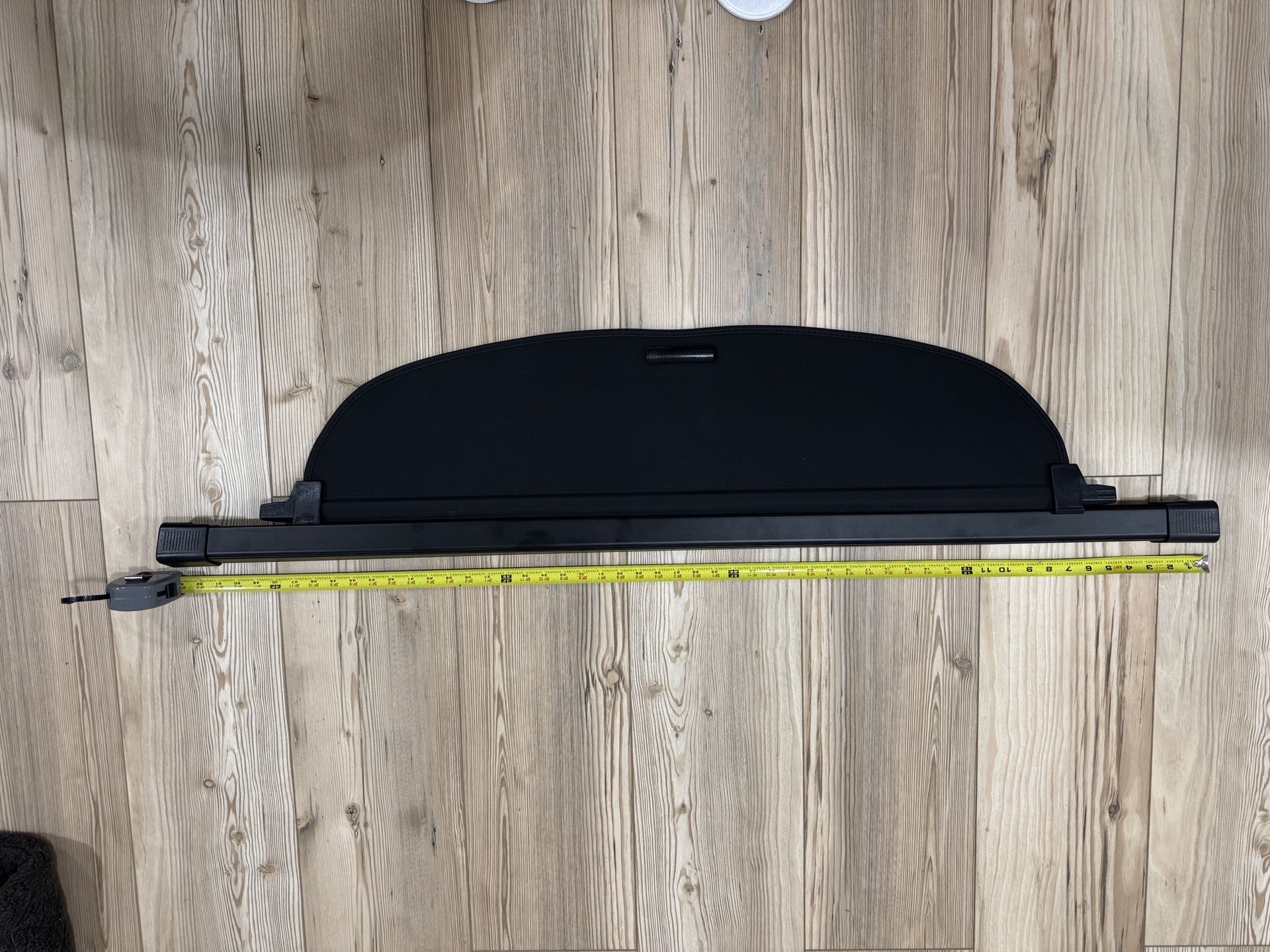 Universal Retractable Trunk Cover 