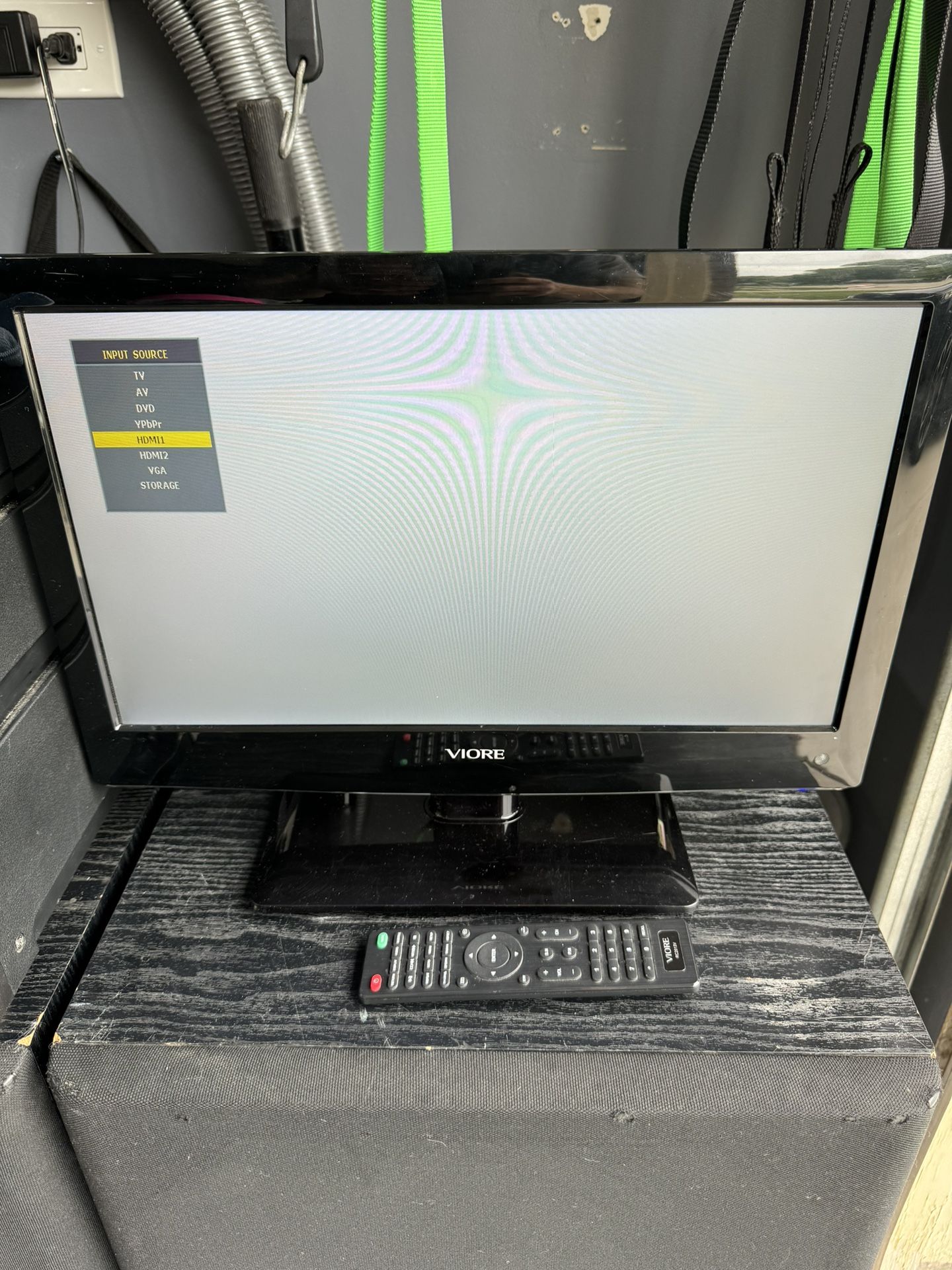 Viore 19” TV