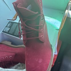 Red Timberland 