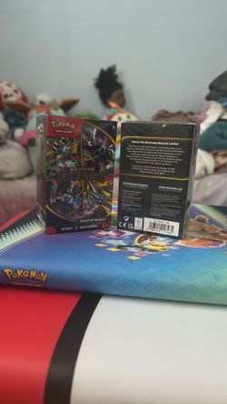 Pokémon TCG Mega Evolution Pitch Black Booster Bundle
