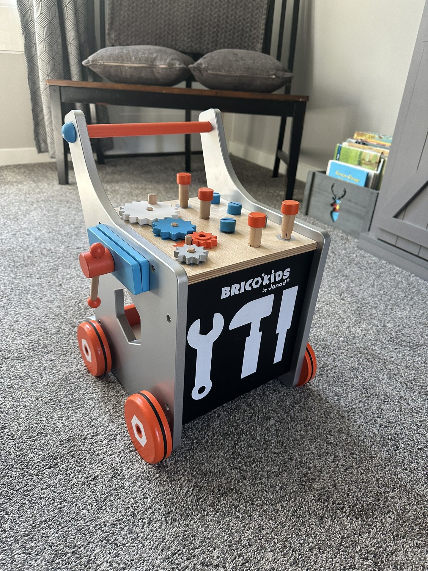 Brico’Kids Magnetic DIY Trolley-Walker