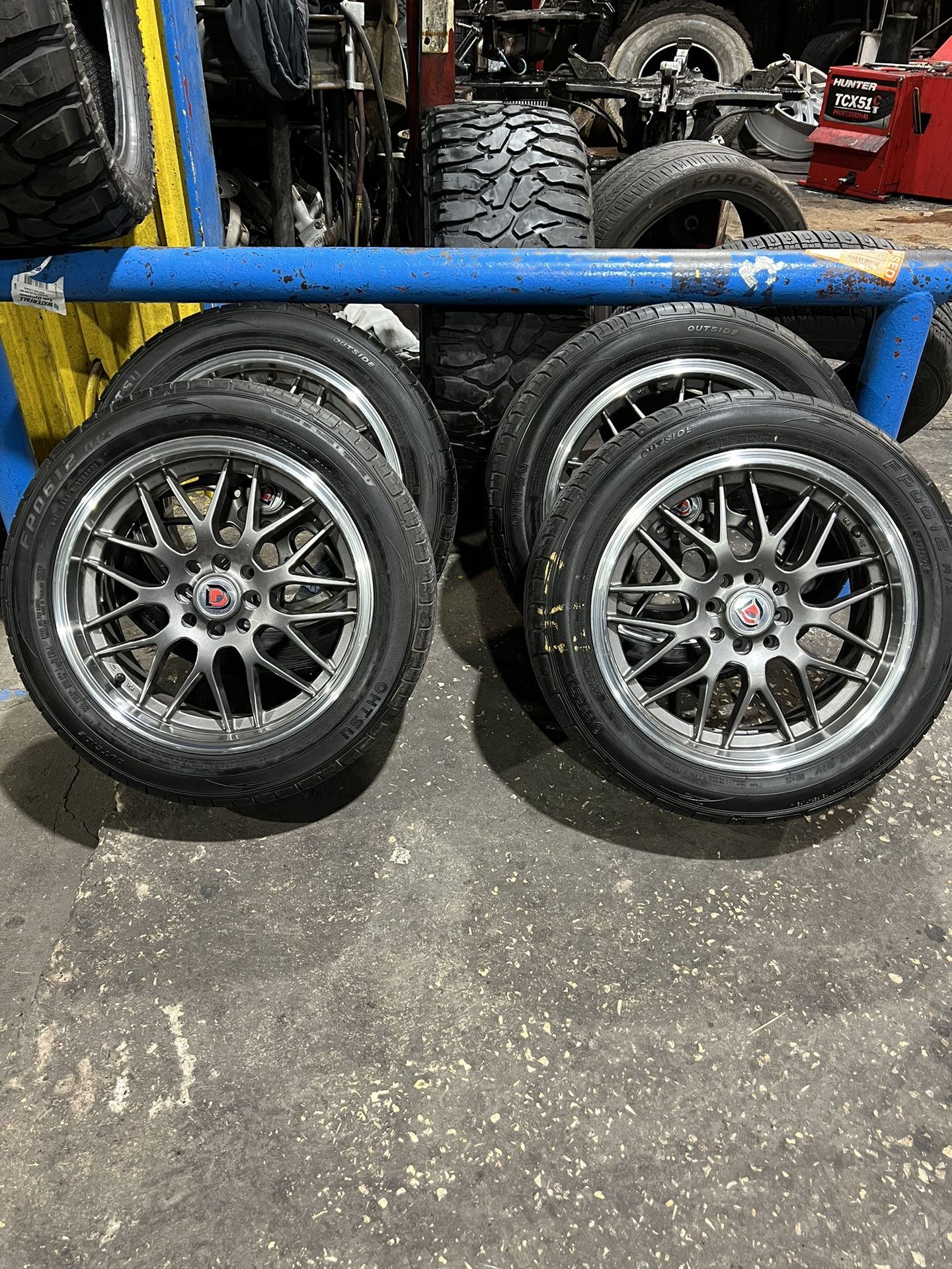 17x7 DDR Performance Wheel Set With Tires