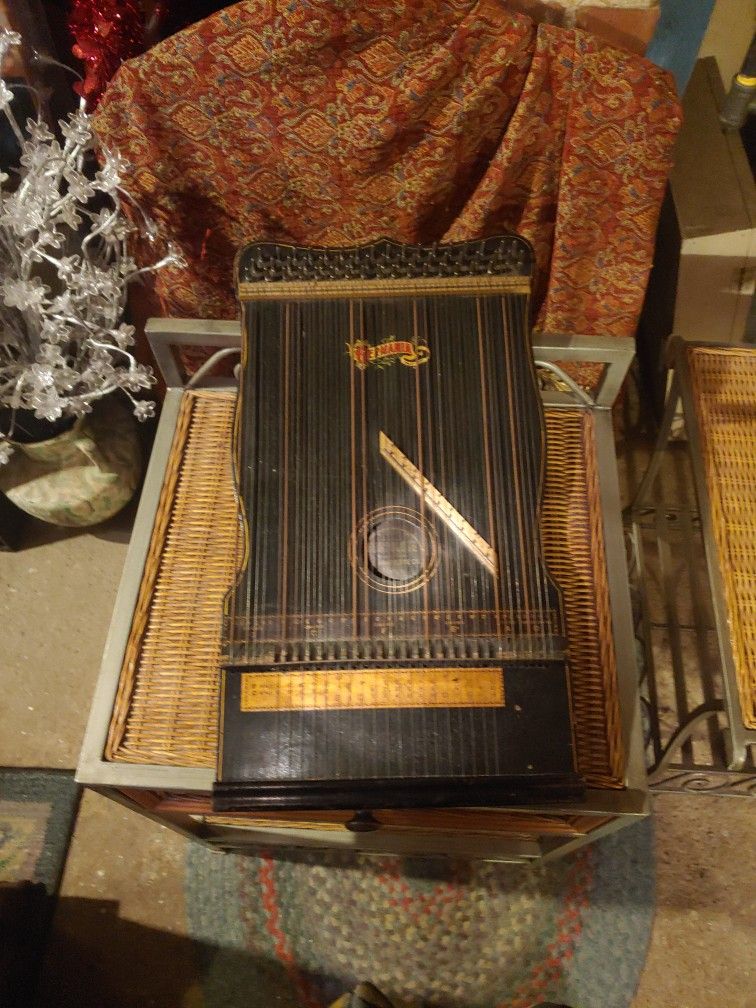 Old Vintage German Zither