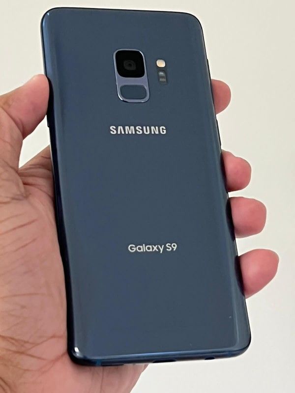Samsung.. Galaxy. S9 , Únlocked for all Company Carrier , Excellent Condition