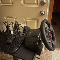 Logitech G29 Driving Force Wheel In Good Condition