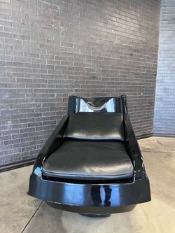 Salon shampoo bowl