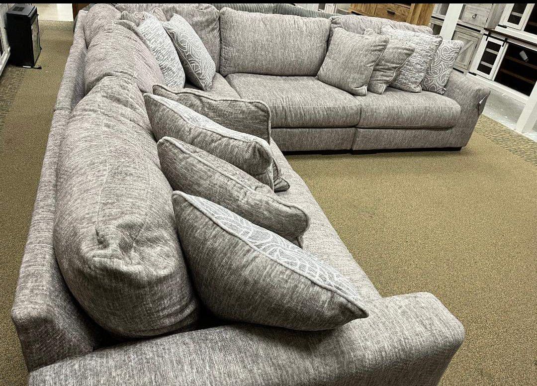 New Velvety Softness Pewter Large Sectional Couch Reversible cushions Same Delivery 