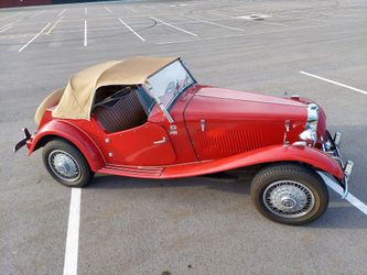 1952 MG Replica