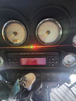 Clean 2007 Street-Glide 103ci 6spd Low miles on motor
