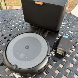 iRobot Roomba Vacuum 