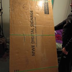 MWE  DIGITAL SIGNAGE 