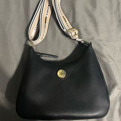 Tommy Hilfiger Sylvie Ii Hobo Crossbody
