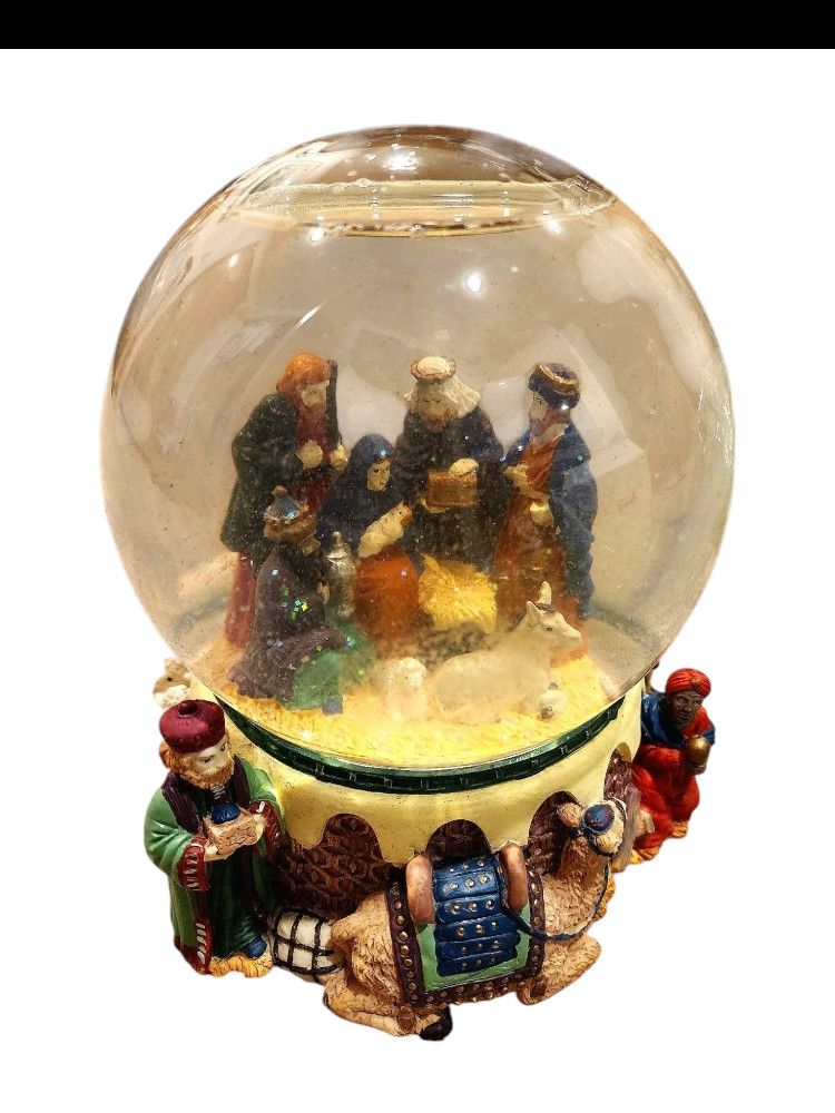 Musical Christmas Snowglobe