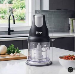 SLIGHTLY USED - Ninja Express Chop, 2 Cup Capactiy, 200 Watts