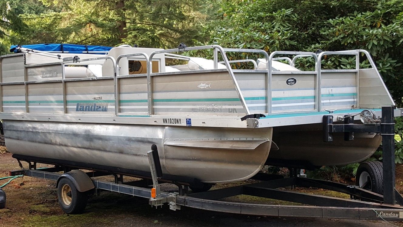 Landau Pontoon boat