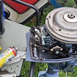 Early 70's evenrude yaht twin 4hp