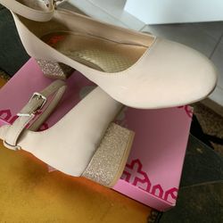 Nude Young Girls Pageant Shoes Size 4