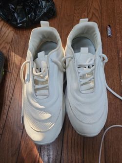 Walking shoes size 11