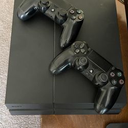 PS4 With controllers 
