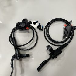 Shimano MT200 2 piston hydraulic brakes front and rear 