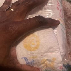 Size 3  Fred Meyer Brand And Size Newborn Huggies Brand Diapers 