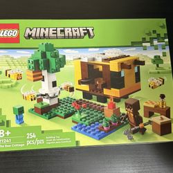 Lego Minecraft The Bee Cottage 21241 *unopened*