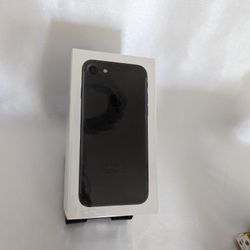 Iphone 6, 32Mb New In Factory Sealed Box 