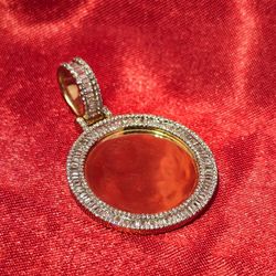 10k Yellow Gold Diamond Memory Pendant 0.80 ctw 